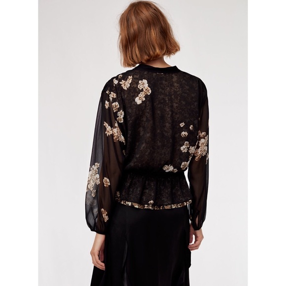 Aritzia Little Moon Lunaria Blouse Black Floral - Picture 4 of 8